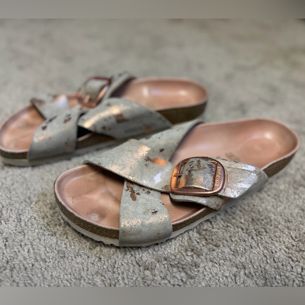 Metallic Rose Gold Cross-Strap Slide Sandals